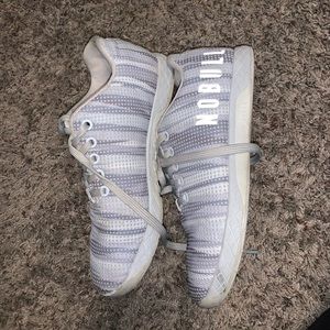 No Bull trainers size 7.5